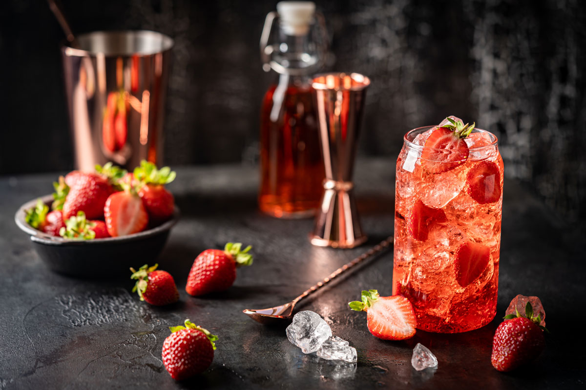 What to Mix with Gin Strawberries